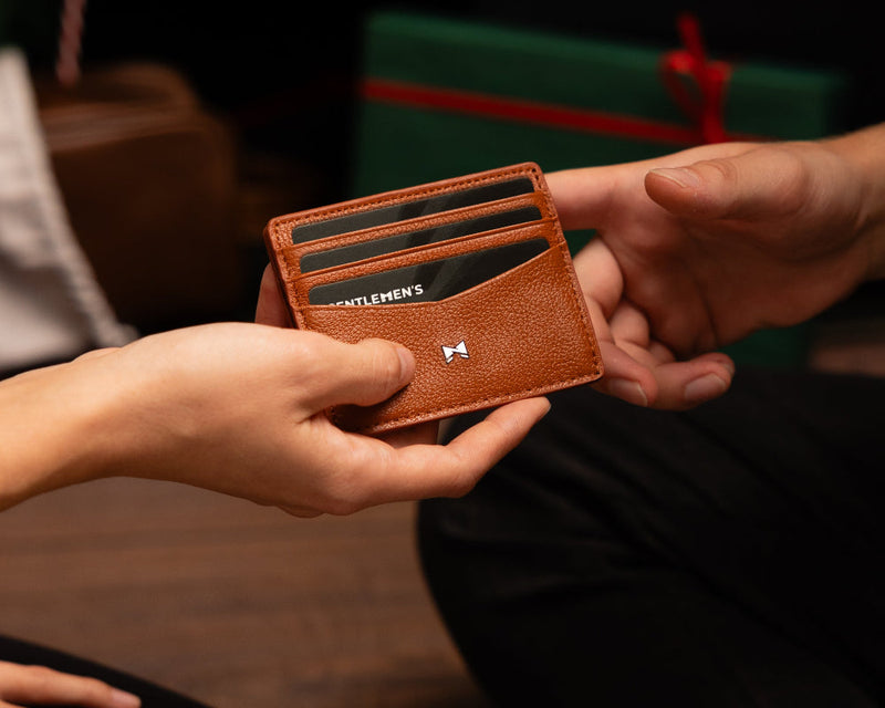 A Gentlemen's wallet is given as a wedding anniversary gift.